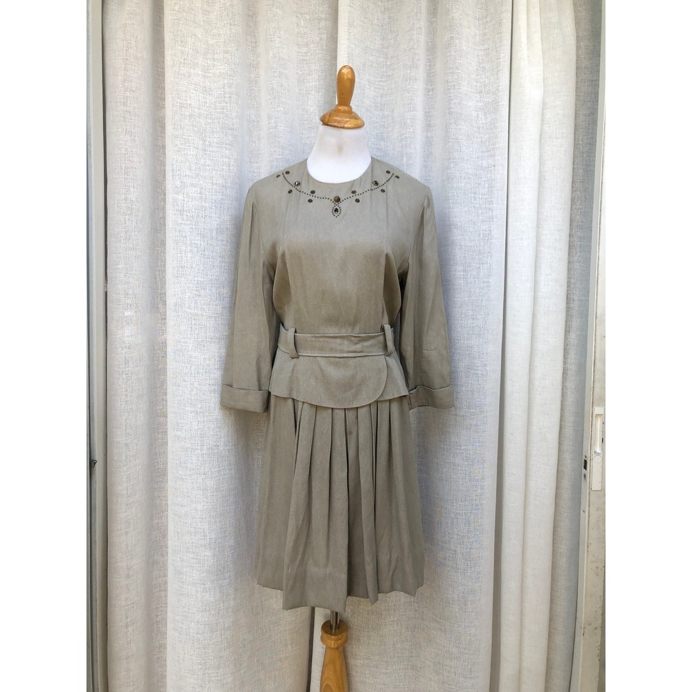 Vintage Hampton Dress Co. beige/warm grey 3/4 sleeve peplum work dress